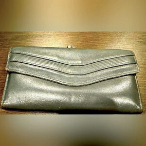 Renwick leather wallet clutch dark gray vintage, made in Canada  kiss lock